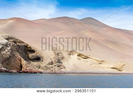 El Candelabro, Ballestas Islands, Peru, South America
