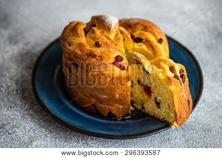 Easter Cake Craffin