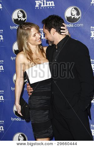 SANTA BARBARA, CA - 3 lutego: Demian Bichir; Stefanie Sherk w 27 roczne Santa Barbara Film Festi