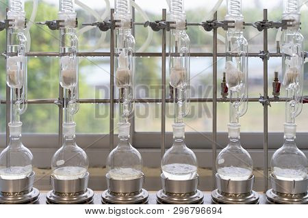 Soxhlet Extractor.percolator-boiler And Reflux,distillation Flask On Heating Element.organic Chemist