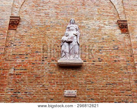 Cuenca, Ecuador - April 12, 2019: Relief Sculpture Of Saint Anna And Saint Mary On The Facade Of The