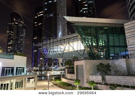 Jumeirah Lake Towers, à noite, Dubai
