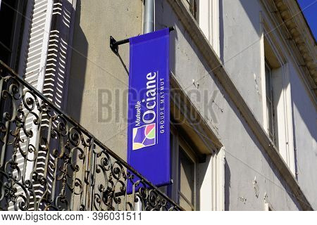 Bordeaux , Aquitaine / France - 11 11 2020 : Mutuelle Ociane Logo Sign On Outdoor Flag Of Groupe Mat