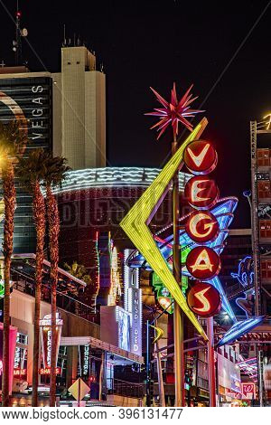 Las Vegas,  Usa - Mrch 3, 2019: Iconic Fremont Street In 