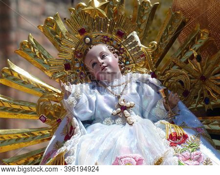 Cuenca, Ecuador-december 13,2019: Sculpture Of The Infant Jesus, Called Niño Viajero. It Is Main Sym