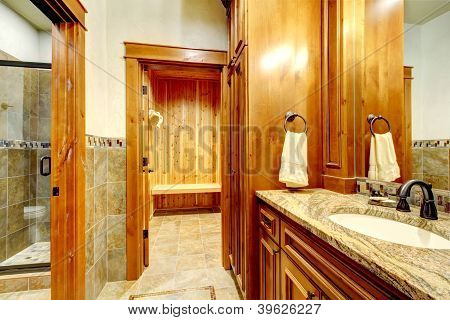 Taş ve ahşap lüks dağ ev banyo Inetrior.