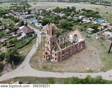 Ruins Of The Ancient Lutheran Church In Saratov, Russia. The Building In 1907 Was Built By The Germa