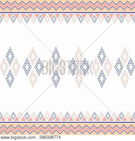 Seamless Ethnic Pattern With Geometric Shapes