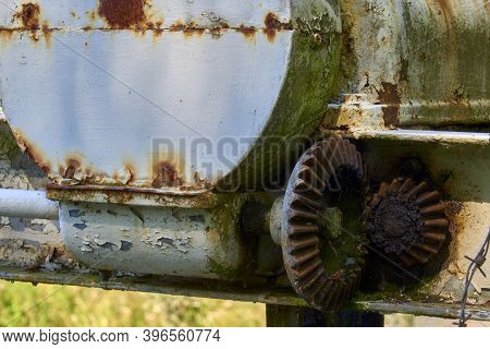 Old Rusty Gears In The Lifting Mechanism