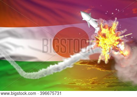 Strategic Rocket Destroyed In Air, Niger Ballistic Warhead Protection Concept - Missile Defense Mili