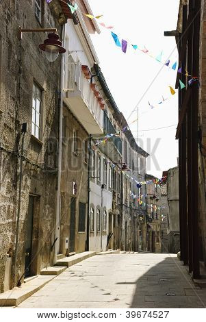 Sokak tarihi merkezi Guarda, Portekiz