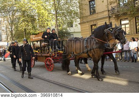 Stuttgart, Germany, 25 September 2016.  Volksfest In Stuttgart. The March Through The City Center.