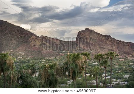 Camelback Mountain in Phoenix, Scottsdale, Arizona