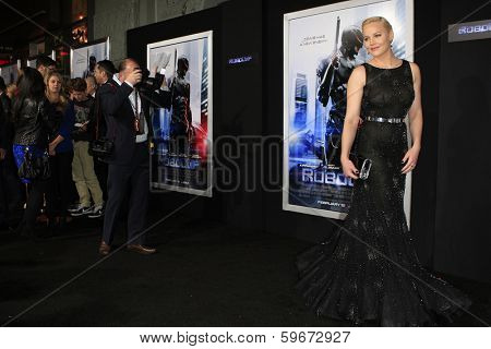 LOS ANGELES - FEB 10: Abbie Cornish at the premiere of Columbia Pictures' 'Robocop' at TCL Chinese Theatre on February 10, 2014 in Los Angeles, California