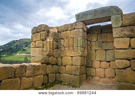 View of the ancient Inca ruins of Ingapirca