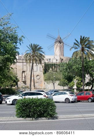 Windmills in Santa Catalina