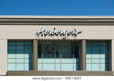 Herberger's Store Exterior