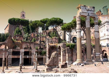 アルコ デと Colosseum のローマ、イタリア