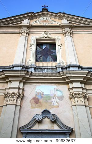 Rose Window  Italy  Lombardy     The Somma Lombardo Old     Tile