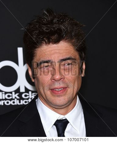 LOS ANGELES - NOV 1:  Benicio Del Toro arrives to the Hollywood Film Awards 2015 on November 1, 2015 in Hollywood, CA.                