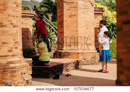Nha Trang, Vietnam - Circa February 2015 - Unidentified People Pray On Lunar New Year Festival In Pa