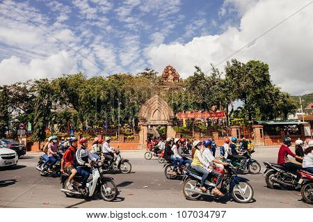 Nha Trang, Vietnam - Circa February 2015 - Vietnamese Traffic On Lunar New Year Festival In Pagoda P