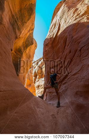 Hiking Peekaboo Slot Canyon