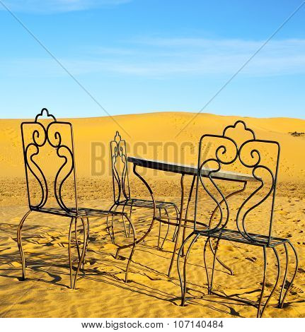 Table And Seat In Desert  Sahara Morocco    Africa Yellow Sand