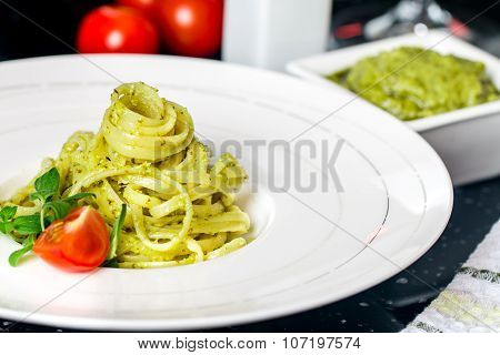 Pasta Spaghetti With Pesto