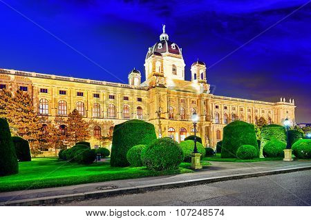 Maria Theresa Square.arts And History Museum Kunsthistorisches Museum Vienna, Austria.