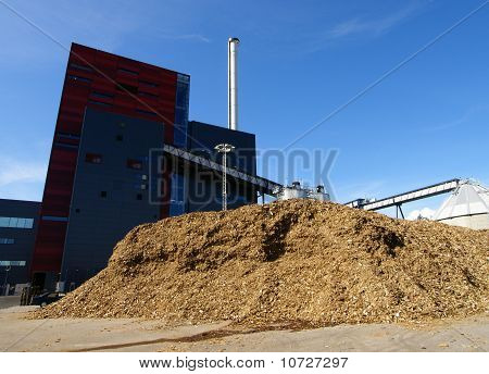 Impianto alimentazione bio con immagazzinaggio di combustibile di legno