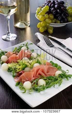 Salad With Ham And Melon