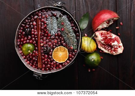 Cranberry Mandarin Mulled Wine