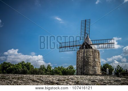 Daudet's Windmill - Fontvielle (france)