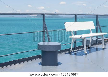 Bench Forecastle
