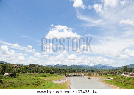 Sagklaburi Bridge
