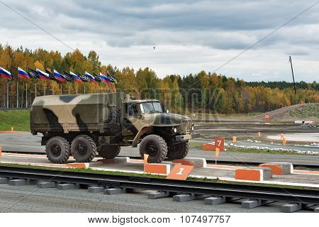 Army Truck Ural-4320
