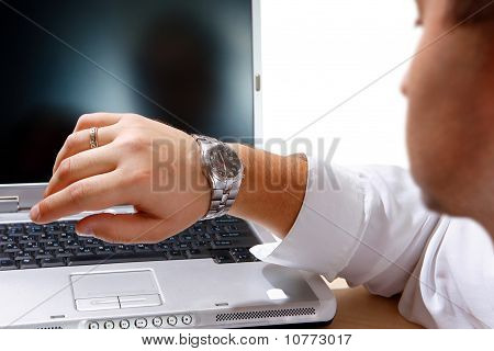 사업 시간 및 사무실