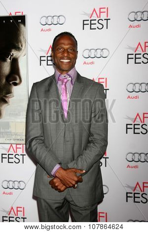 LOS ANGELES - NOV 10:  Willie Gault at the AFI Fest 2015 Presented by Audi - 