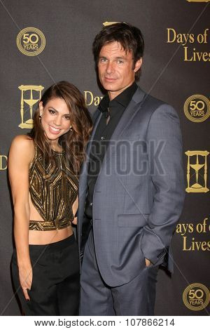 LOS ANGELES - NOV 7:  Kate Mansi, Patrick Muldoon at the Days of Our Lives 50th Anniversary Party at the Hollywood Palladium on November 7, 2015 in Los Angeles, CA