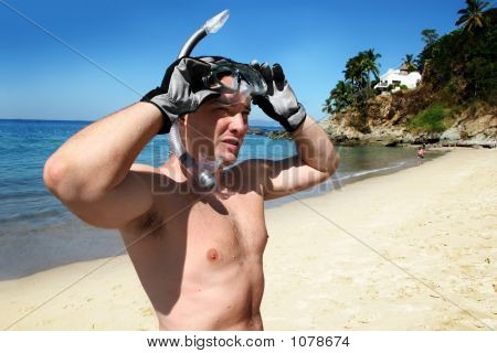 Homem snorkel