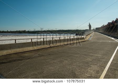 Salto Power Plant Dam