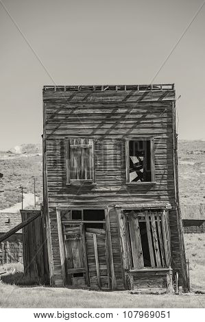 Leaning Commercial Building In California Ghost Town