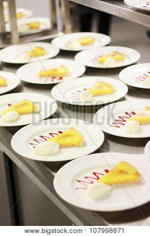 lemon tart dessert