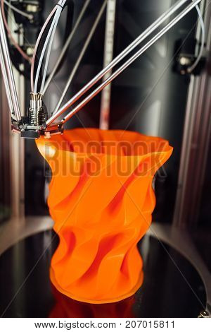 working 3d printer head, closeup view