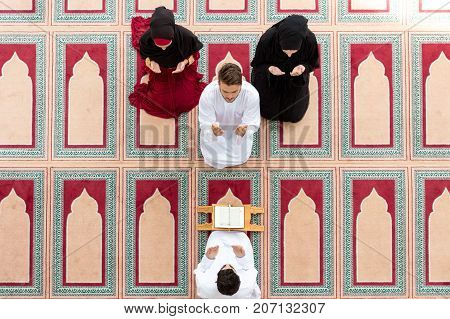 Muslim girl and the man marry by Muslim traditions.