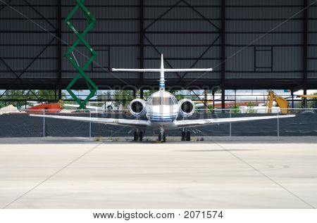 Charter Jet vue de face