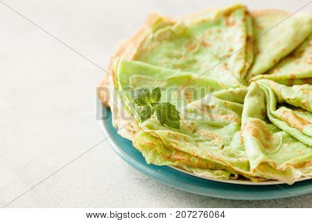 Japaneese Matcha Crepes With Mint