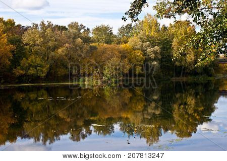 Autumn Rechka Psel - will be an excellent gadget screensaver