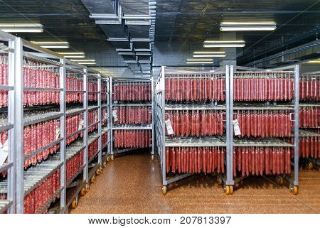 Refrigerated warehouse for storing meat and sausage products